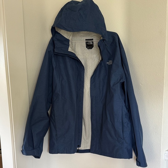 The North Face Navy Blue Outdoor Jacket - Picture 1 of 3